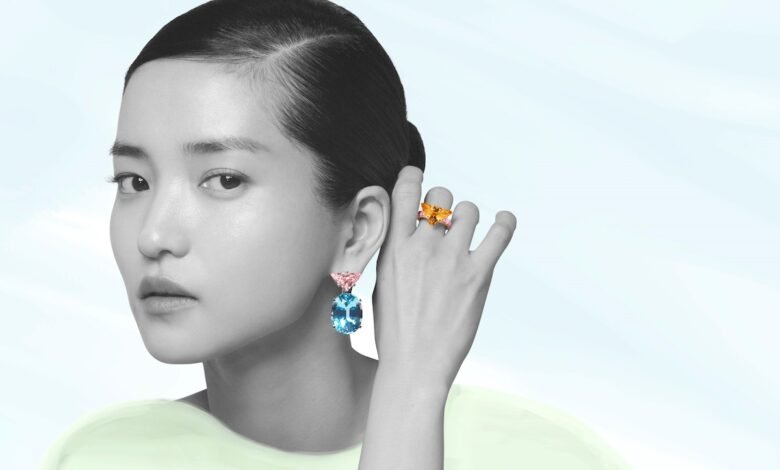 Otro amor: Joyas de color de Prada por referencias de archivo Otro amor: Joyas de color de Prada por referencias de archivo