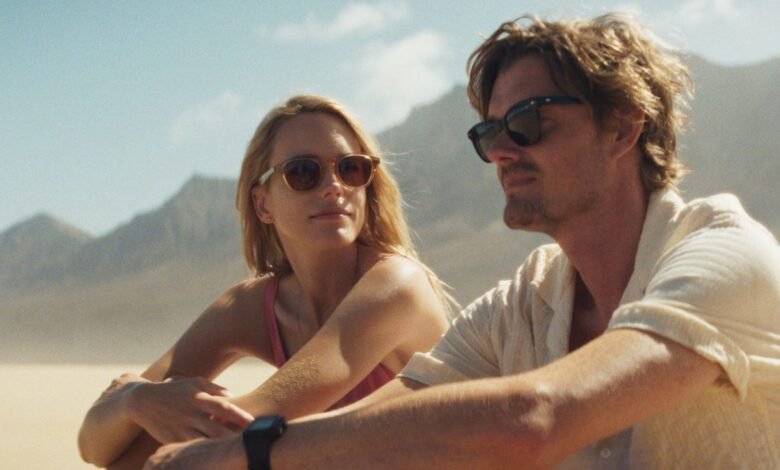 Sam Riley en la isla Noir que está soleada sobre la mentira que nos decimos.