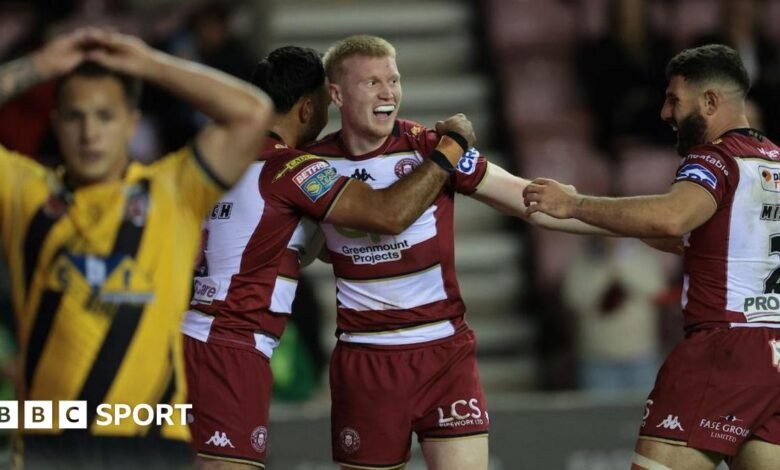Wigan 62-6 Castleford: Warriors Clinch Super League Top-Two final Wigan 62-6 Castleford: Warriors Clinch Super League Top-Two final