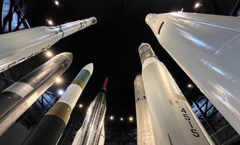 Simulador de instalación de alerta de misiles internos utilizado para el entrenamiento de lanzamiento de ICBM Simulador de instalación de alerta de misiles internos utilizado para el entrenamiento de lanzamiento de ICBM