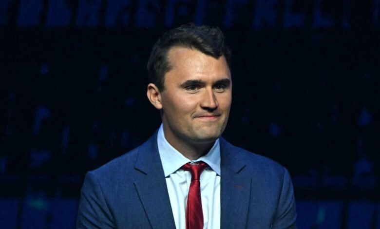 Charlie Kirk, fundador de Turning Point USA, mató a tiros en el evento del campus Charlie Kirk, fundador de Turning Point USA, mató a tiros en el evento del campus