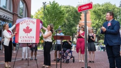 Sus estadounidenses y su negocio pidieron a los turistas canadienses que regresaran.