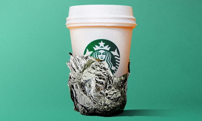 El CEO de Starbucks, Brian Niccol, está buscando su estrategia Chipotle repetidamente.