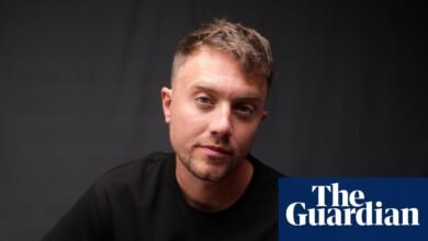 Roman Kemp: ‘La compasión y la conexión en el centro del fútbol pueden ayudar a prevenir el suicidio’ | Fútbol americano