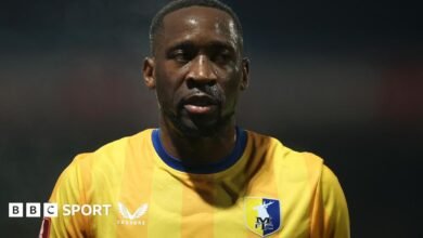 Lucas Akins: futbolista encarcelado nombrado en la lista de escuadrones de la ciudad de Mansfield