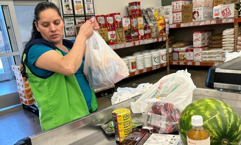 El medidor de inflación favorecido de la Fed sube ligeramente en agosto
