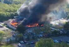 El pistolero estableció el fuego de la iglesia de Michigan mientras mataba al menos a 1 persona y 9 heridos. Dijo la policía.