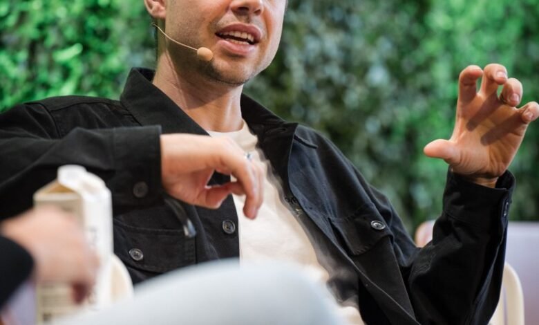 El CEO de Lovable no está demasiado preocupado por la competencia de codificación de ambientes