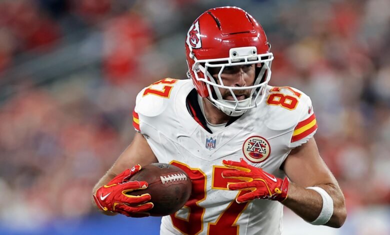 Travis Kelce bajó e intercambió a Andy Reid en los jefes, “Ese amor”