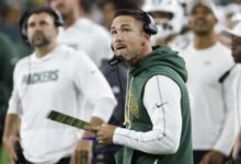 Matt Lafleur celebra el TD de Romeo Doubs en una foto viral de Packers vs. Comandantes