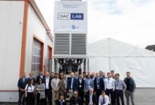 DACLAB dice que puede eliminar el CO2 usando menos electricidad que muchos competidores
