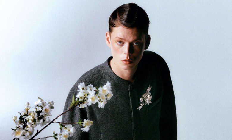 Hombres Dior: Maestro de Elegancia