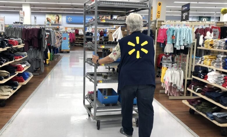 Walmart y Target supuestamente están obligando a los empleados a eliminar las etiquetas en la ropa
