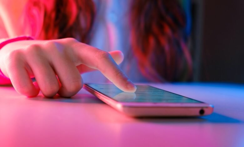 Cómo desactivar la autoplaz en sus alimentos en las redes sociales Cómo desactivar la autoplaz en sus alimentos en las redes sociales