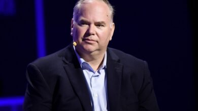 El jefe de Frontier Airlines regresó al CEO de United. Afirmando que el vuelo de bajo costo de bajo costo está extinto: ‘lindo’.