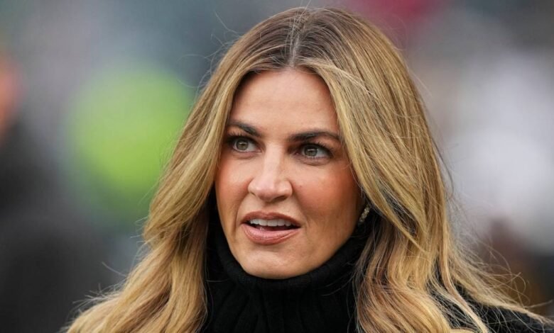 Erin Andrews Fox regresa a los críticos de la transmisión de la NFL, Tom Brady (exclusia) Erin Andrews Fox regresa a los críticos de la transmisión de la NFL, Tom Brady (exclusia)