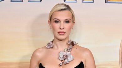 El estudiante de Millie Bobby Brown College lo autorizó solo este es el primer vistazo