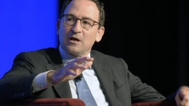 El ejecutivo de Blackstone dice que los títulos de Elite Ivy League no son lo suficientemente buenos: los nuevos analistas deben ‘trabajar más duro’ y ser agradables