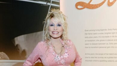 Dolly Parton parece Vegas debido al desafío de la salud