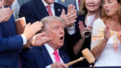 CBO dijo que la supresión de entrada de Trump está empujando a la población estadounidense más rápido de lo esperado.