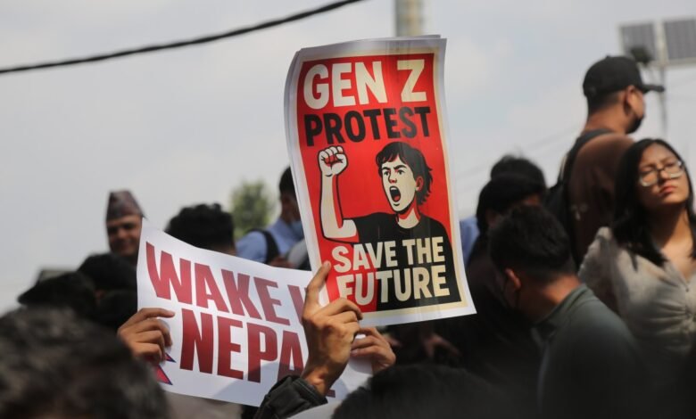 Nepal invierte la prohibición de las redes sociales a medida que las protestas se vuelven mortales