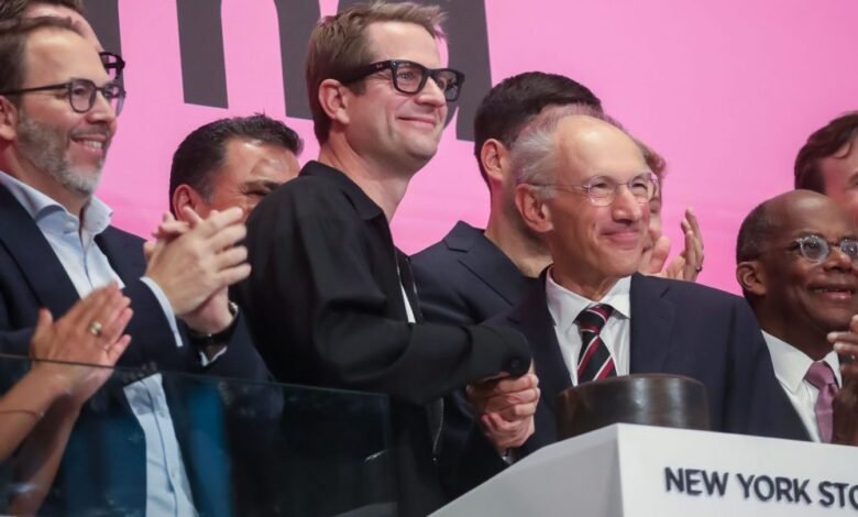 Klarna está al público porque los 3 terceros estadounidenses confían en la compra. Ahora, a los expertos de los paylater están preocupados de que sea una bola de nieve. ‘Es una carga financiera grave’ rápidamente.