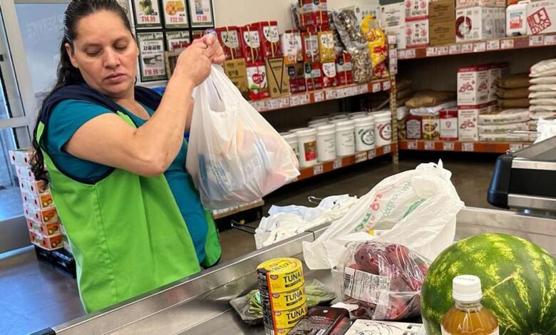 El medidor de inflación favorecido de la Fed acelera ligeramente en agosto