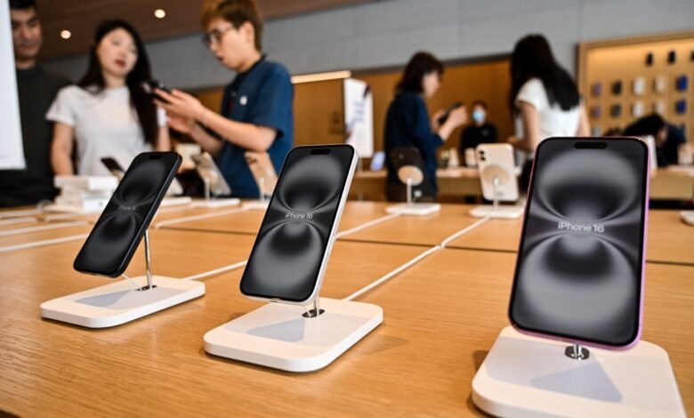 Advertencia urgente Como millones de iPhones en riesgo de ataque cibernético como modelos icónicos “cortados” en días, advierte experto Advertencia urgente Como millones de iPhones en riesgo de ataque cibernético como modelos icónicos “cortados” en días, advierte experto