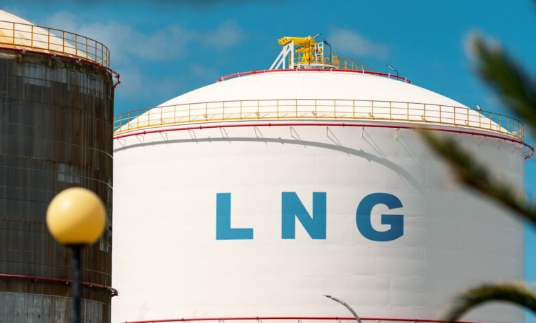 Iniem Group ingresa a MoU con MCCS para el servicio de GNL. Iniem Group ingresa a MoU con MCCS para el servicio de GNL.