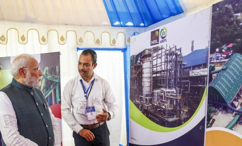 PM Modi inaugura la primera planta de etanol a base de bambú de la India en Assam