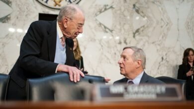 Los senadores cuestionan a las compañías tecnológicas sobre visas H-1B, despidos