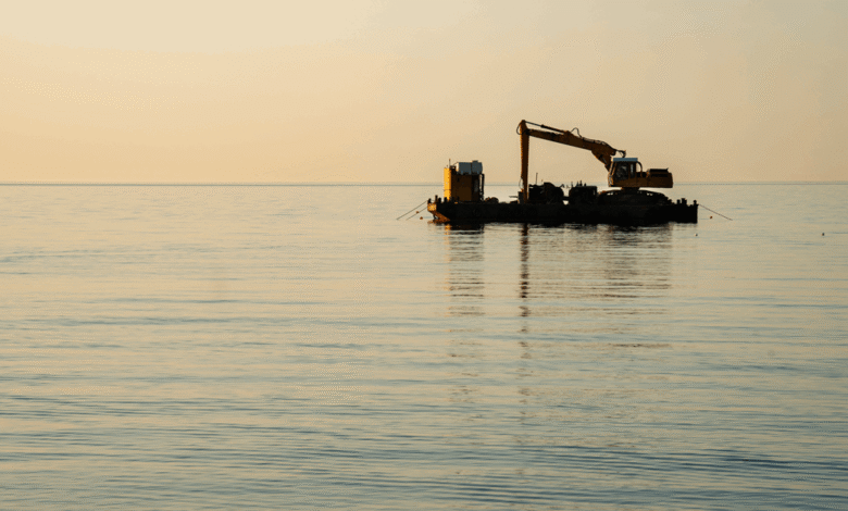 Perenco UK comenzó la demolición del Mar del Sur del Norte. Perenco UK comenzó la demolición del Mar del Sur del Norte.