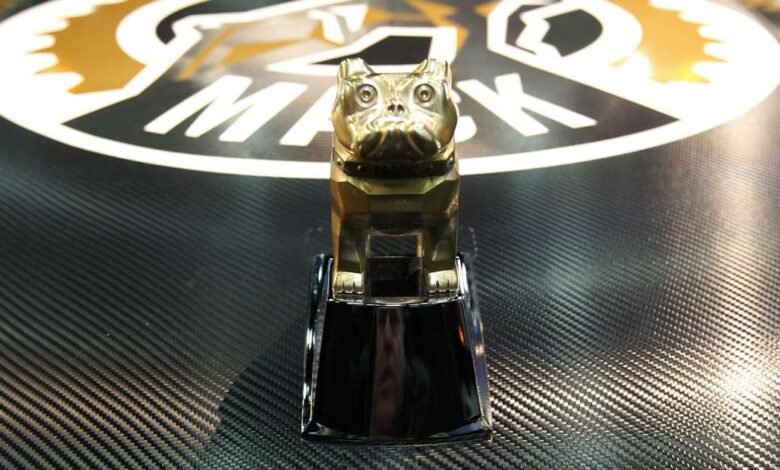 Mack Remanufacturing Unit celebra el aniversario de oro