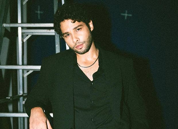 Siddhanta Chaturvedi Devgan tiene una pista sobre ella al lado de la película: Bollywood News