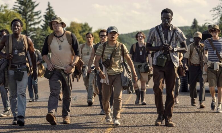 Show de Stephen King ‘The Long Walk’ afirmó tener una foto de adolescentes Show de Stephen King ‘The Long Walk’ afirmó tener una foto de adolescentes