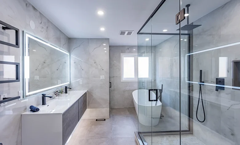 Ideas de tocador personalizado para renovación de baño Langley casas