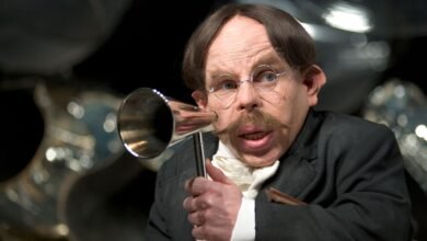 El programa de televisión Harry Potter de HBO revela que Warwick Davis regresa como el profesor Flitwick, y ya no entiendo por qué nos molestamos