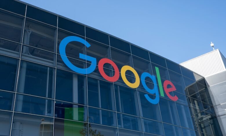 Los piratas informáticos también volverán a la escuela: los principales secuestros de campaña Google Aroula para llegar a los objetivos Los piratas informáticos también volverán a la escuela: los principales secuestros de campaña Google Aroula para llegar a los objetivos