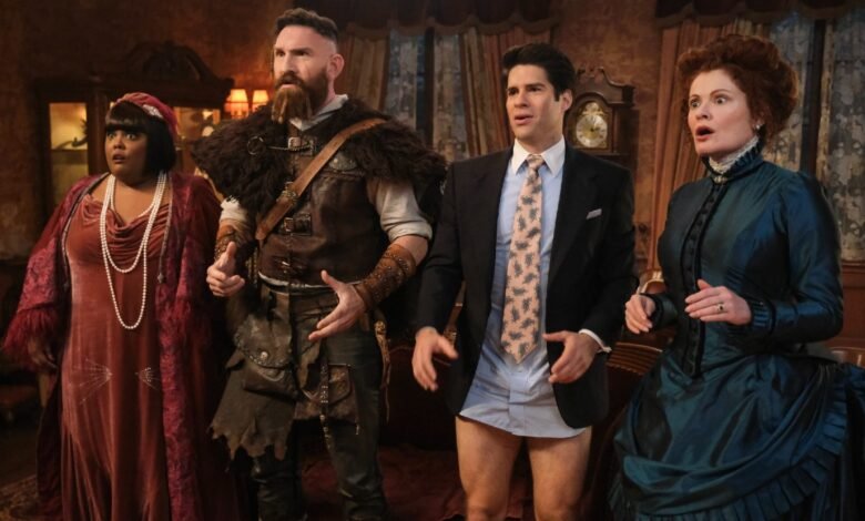 El actor de Trevor de Ghost reveló cómo estaba cálido durante la escena fría como un personaje que nunca usa pantalones