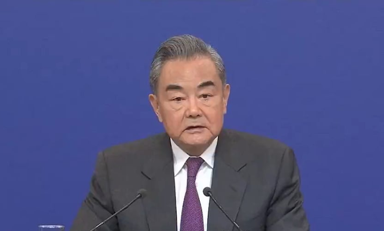 SCO Summit aprobó el establecimiento de bancos de desarrollo: FM China Wang Yi SCO Summit aprobó el establecimiento de bancos de desarrollo: FM China Wang Yi
