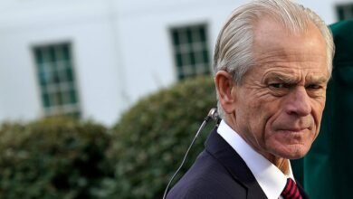 Peter Navarro se dobla incluso cuando Trump indica que se descongela en el comercio Tiff