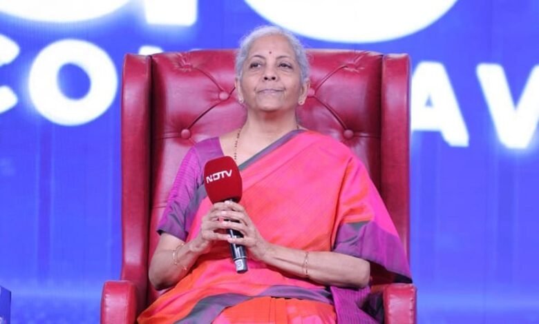 Sitharaman sobre la interrupción de la compensación del cese, las preocupaciones de la inmersión de los ingresos
