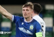 Copa Betmclean: Linfield derrotó a la Universidad de Queen en la primera ronda