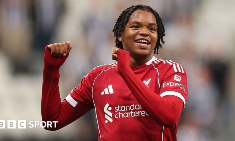 Río Lumoha: Signos de huelguistas adolescentes Liverpool