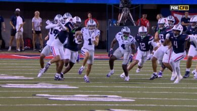 Jayce Brown le dio a TD 75 yardas, reduciendo el déficit de Kansas en comparación con Arizona