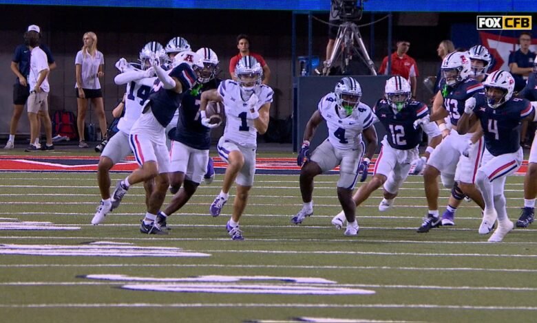 Jayce Brown le dio a TD 75 yardas, reduciendo el déficit de Kansas en comparación con Arizona
