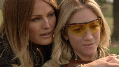 Malin Sizeman’s Viral The Hunting Wives Wig regresa porque él y Brittany Snow Celebration 2 Renovación renovó la forma más sin cambios