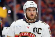 Lesión de Aleksander Barkov: el Capitán Panthers está desgarrado ACL, puede perderse toda la temporada 2025-26