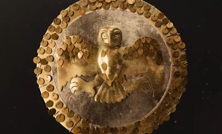 La artesanía excepcional y simbólica del escudo festivo previo a la recreación