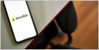 DocUsign informa que los ingresos del segundo trimestre suben un 9% de año a $ 800.6M frente a $ 780.1M EST., Aumenta la perspectiva de ventas del año fiscal 2026 y pronostica ingresos del segundo trimestre por encima de Est.; DOCU salta 8%+ después de las horas (Katherine Hamilton/Wall Street Journal)